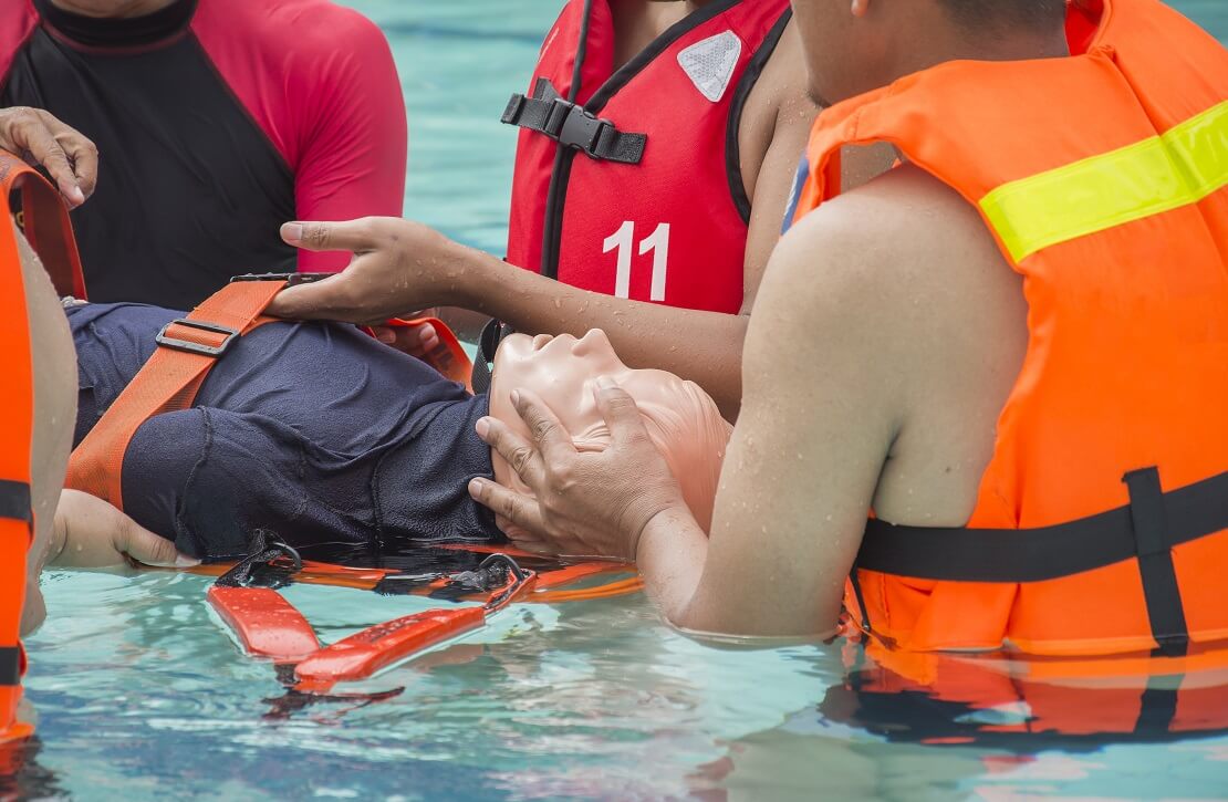 Rettungsdienst Taucherübung