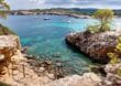 In den glasklaren Gewässern vor Ibiza abtauchen