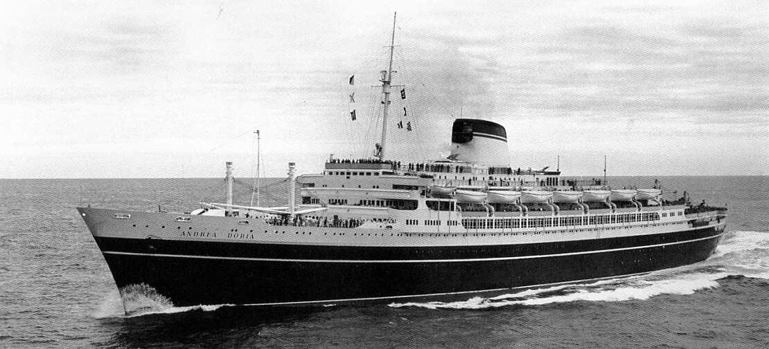 Schwarz-weiss Bild der Andrea Doria