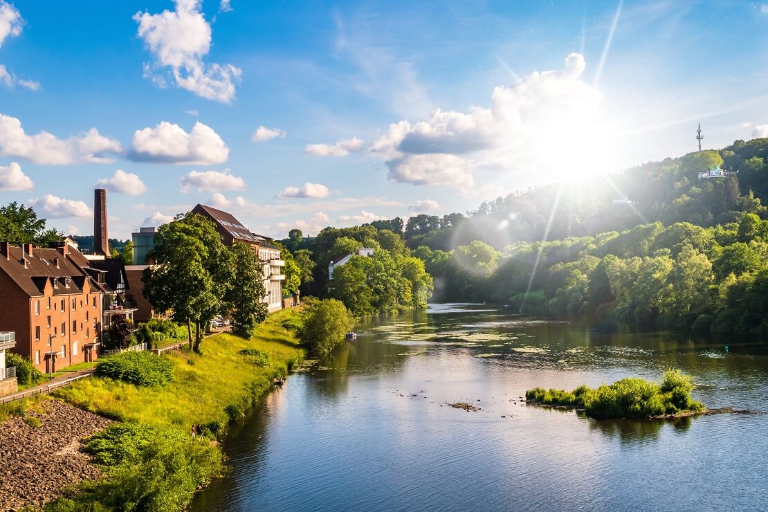 Die Ruhr bei strahlendem Sonnenschein